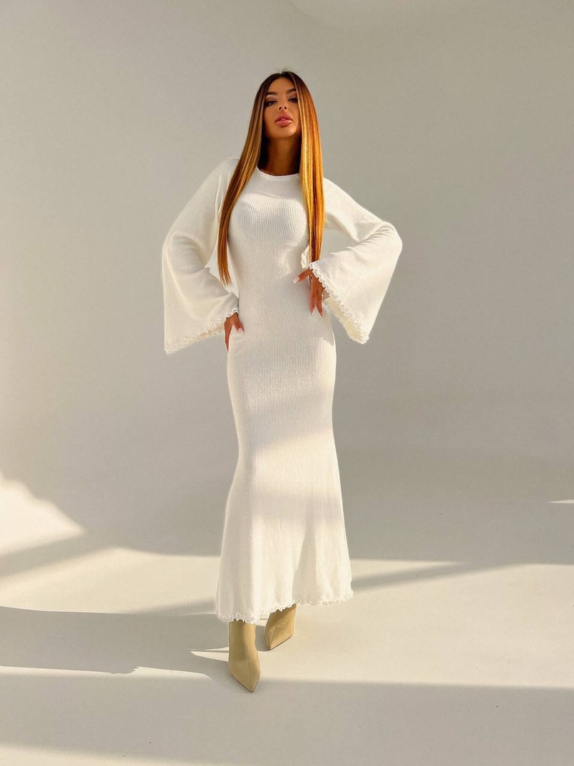 Трикотажна сукня максі з розкльошеними рукавами та відкритою спиною | PUSHKA SHOP