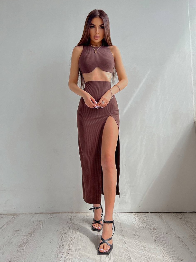 Комплект: топ с чашечками с эффектом push up + юбка миди с разрезом  | PUSHKA SHOP