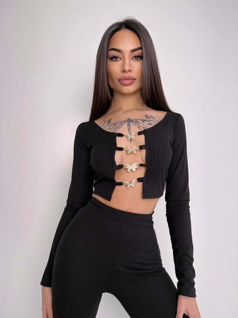 Комплект : штани кльош і топ , декорований метеликами Комплект : штани кльош і топ , декорований метеликами | PUSHKA SHOP