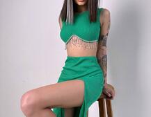 Комплект: топ з бахромою зі страз та спідниця з розрізом Комплект: топ з бахромою зі страз та спідниця з розрізом | PUSHKA SHOP