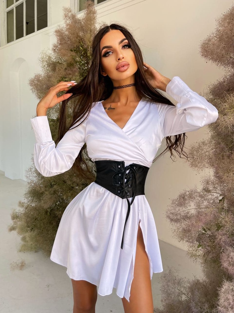 Шелковое платье с разрезом + корсет из эко-кожи Шелковое платье с разрезом + корсет из эко-кожи | PUSHKA SHOP