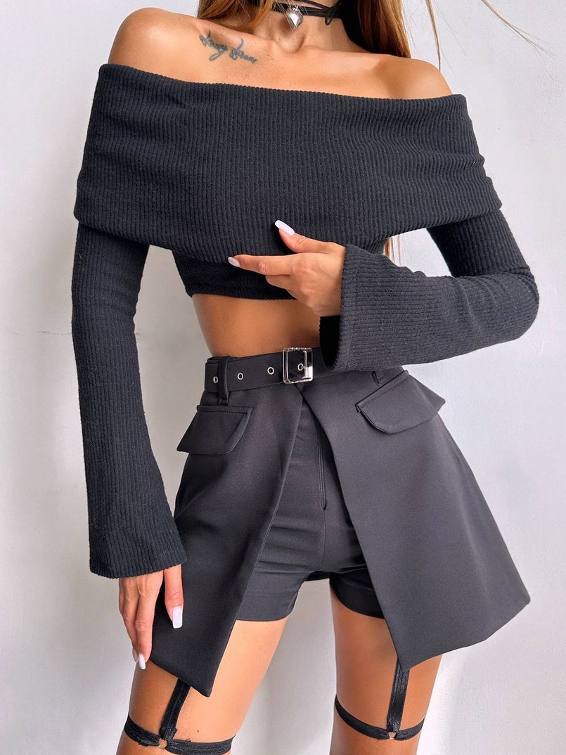 Комплект: топ + спідниця-шорти з портупеями Комплект: топ + спідниця-шорти з портупеями | PUSHKA SHOP