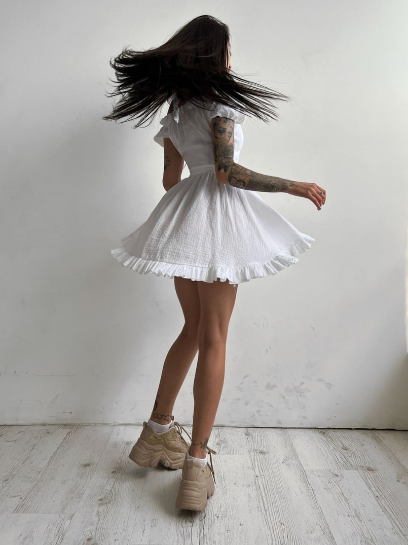 Муслиновое платье мини с корсетной вставкой на талии с косточками  Муслиновое платье мини с корсетной вставкой на талии с косточками  | PUSHKA SHOP