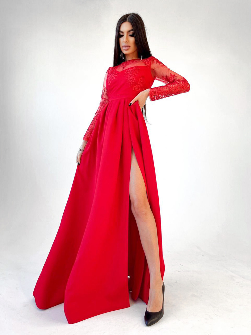 Платье макси с кружевным верхом и разрезом на юбке  | PUSHKA SHOP
