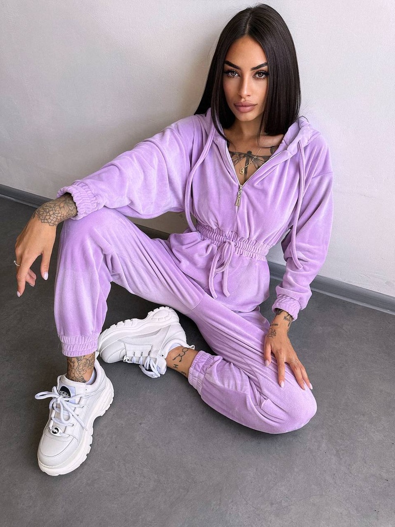 Велюровий комбінезон Велюровий комбінезон | PUSHKA SHOP