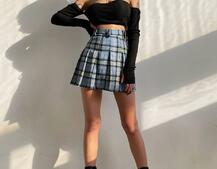 Комплект: трикотажный топ с чашечками push up + юбка в складку   Комплект: трикотажный топ с чашечками push up + юбка в складку   | PUSHKA SHOP