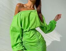 Платье-мини со сборкой на юбке Платье-мини со сборкой на юбке | PUSHKA SHOP