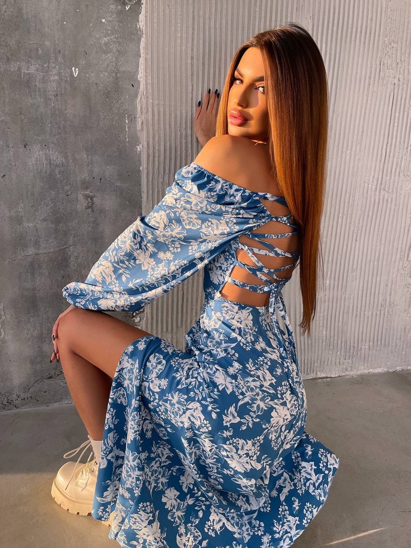 Улюблена сукня-міді зі шнурівкою на спинці та розрізом на ніжці | PUSHKA SHOP