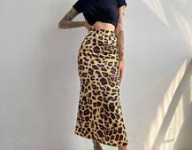 Комплект: топ + шелковая юбка в леопардовый принт  Комплект: топ + шелковая юбка в леопардовый принт  | PUSHKA SHOP