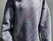 Трендове худі over size із сяючими стразами Трендове худі over size із сяючими стразами | PUSHKA SHOP