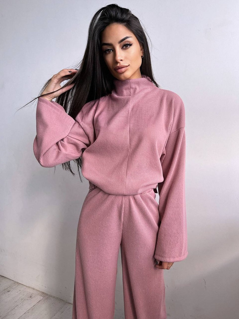 Повсякденний костюм із теплого трикотажу-рубчика Повсякденний костюм із теплого трикотажу-рубчика | PUSHKA SHOP