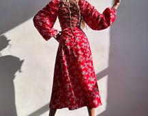 Улюблена сукня-міді зі шнурівкою на спинці та розрізом на ніжці | PUSHKA SHOP