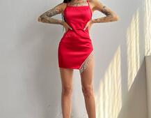 Платье мини, декорированное бахромой из страз Платье мини, декорированное бахромой из страз | PUSHKA SHOP