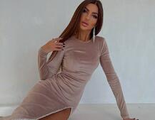 Оксамитова сукня з розрізом, декорована стразами. Прикраса пришита! | PUSHKA SHOP