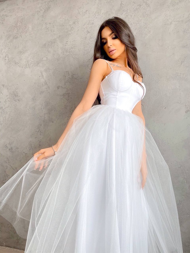 Платье-бюстье с чашечками и пышной юбкой Платье-бюстье с чашечками и пышной юбкой | PUSHKA SHOP