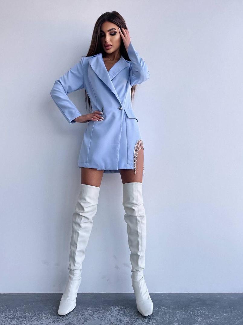 Приталена сукня-піджак, декорована бахромою зі страз Приталена сукня-піджак, декорована бахромою зі страз | PUSHKA SHOP