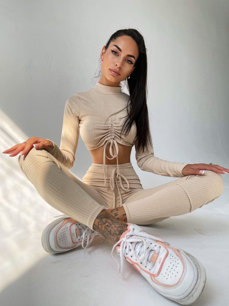 Трикотажный комплект: топ + леггинсы    | PUSHKA SHOP