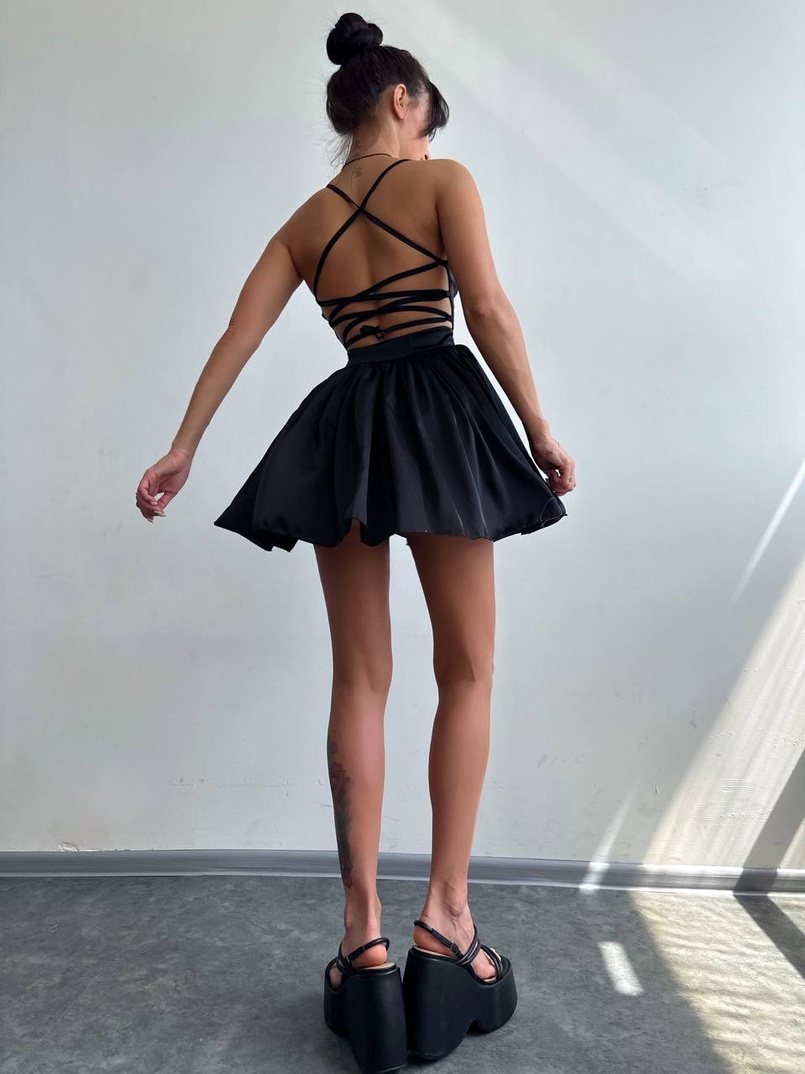 Шовкова сукня з пишною спідницею та шнурівкою на спинці Шовкова сукня з пишною спідницею та шнурівкою на спинці | PUSHKA SHOP