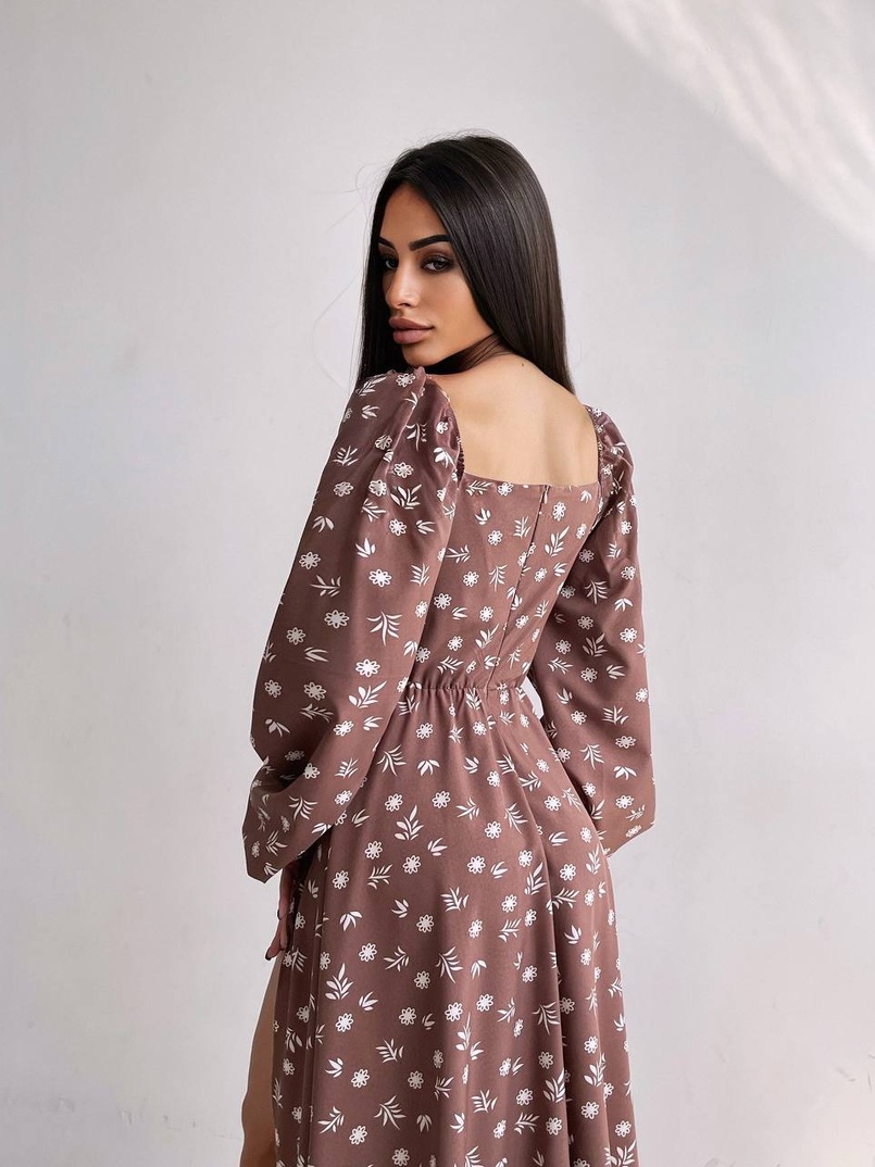 Сукня міді з розрізом на спідниці Сукня міді з розрізом на спідниці | PUSHKA SHOP