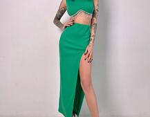 Комплект: топ з бахромою зі страз та спідниця з розрізом Комплект: топ з бахромою зі страз та спідниця з розрізом | PUSHKA SHOP