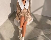 Сукня з коміром та об'ємними рукавами з широким поясом Сукня з коміром та об'ємними рукавами з широким поясом | PUSHKA SHOP