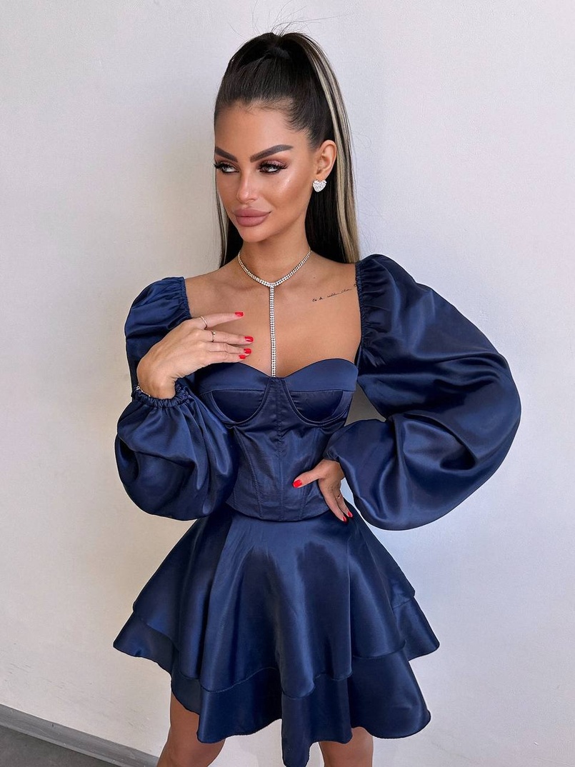 Атласна корсетна сукня бюстьє з пишною подвійною спідницею та об‘ємними рукавами Атласна корсетна сукня бюстьє з пишною подвійною спідницею та об‘ємними рукавами | PUSHKA SHOP