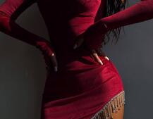 Оксамитова сукня, декорована бахромою зі страз | PUSHKA SHOP