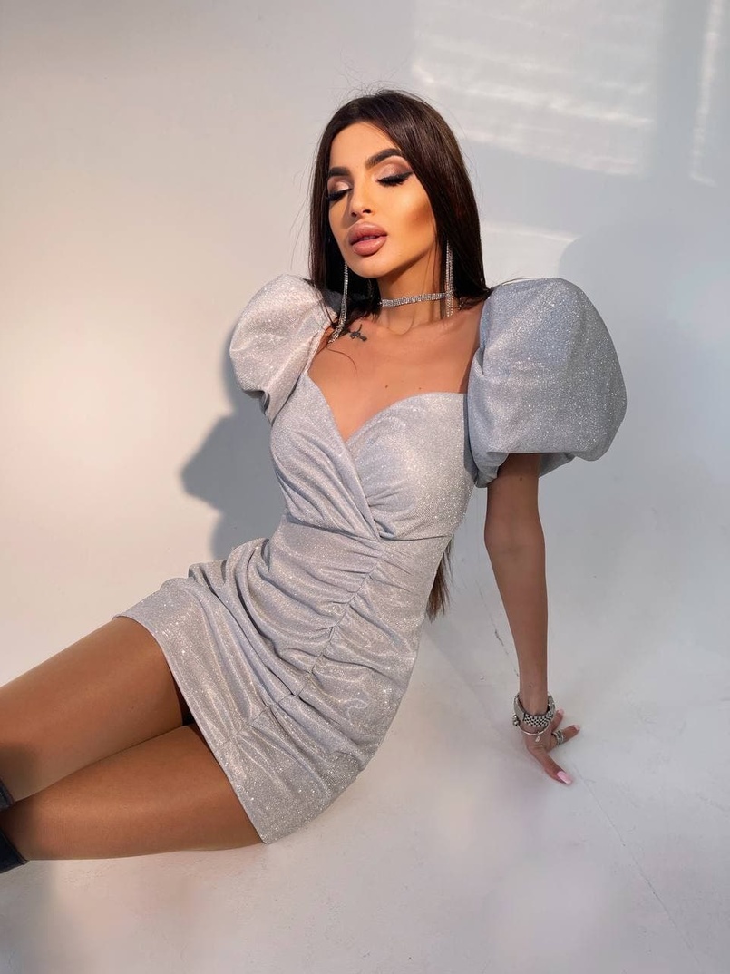 Блестящее платье с объемными рукавами  | PUSHKA SHOP