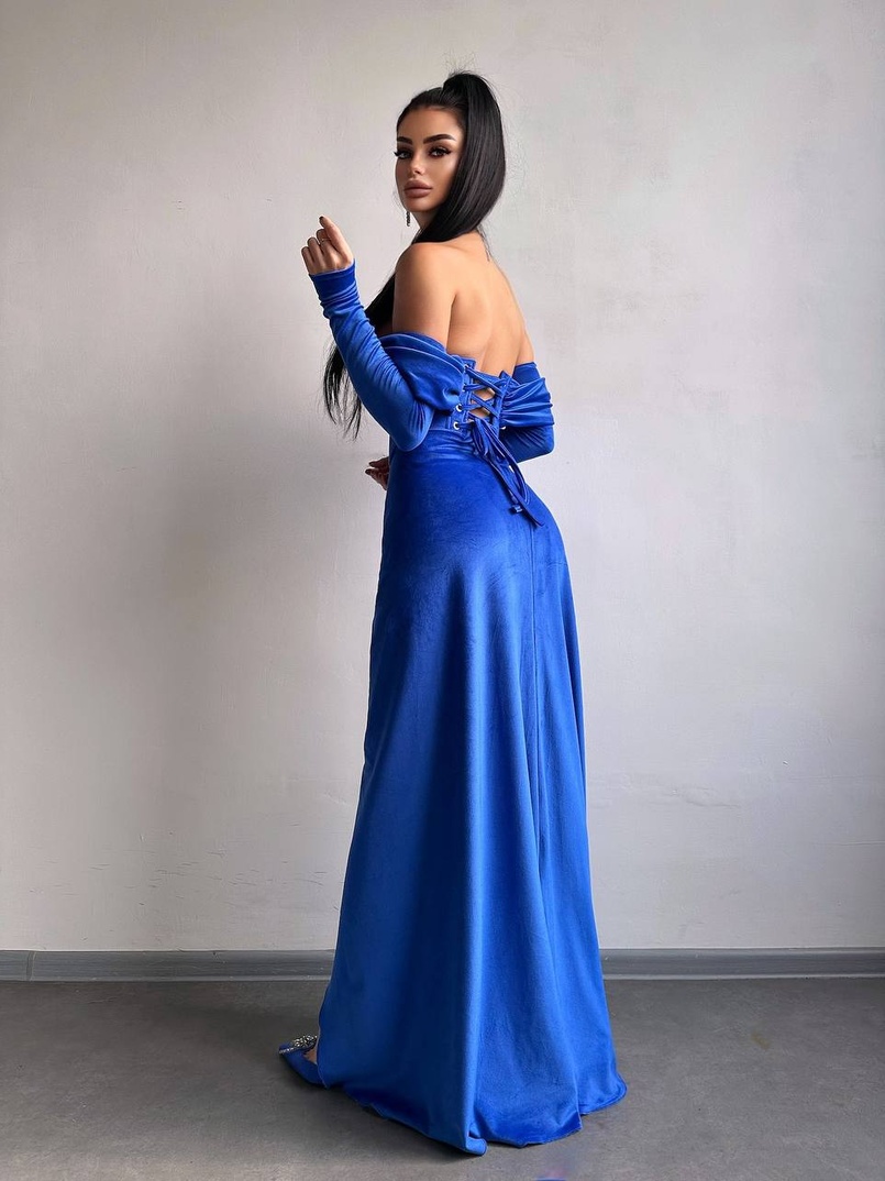 Оксамитова сукня максі декорована стразами Ручна робота Оксамитова сукня максі декорована стразами Ручна робота | PUSHKA SHOP