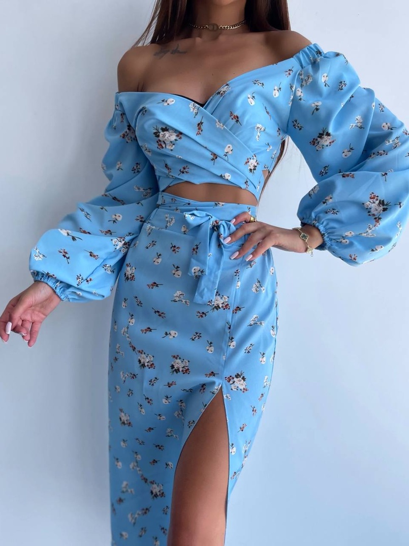 Квітковий комплект: топ із зав'язками на талії + спідниця міді з розрізом Квітковий комплект: топ із зав'язками на талії + спідниця міді з розрізом | PUSHKA SHOP