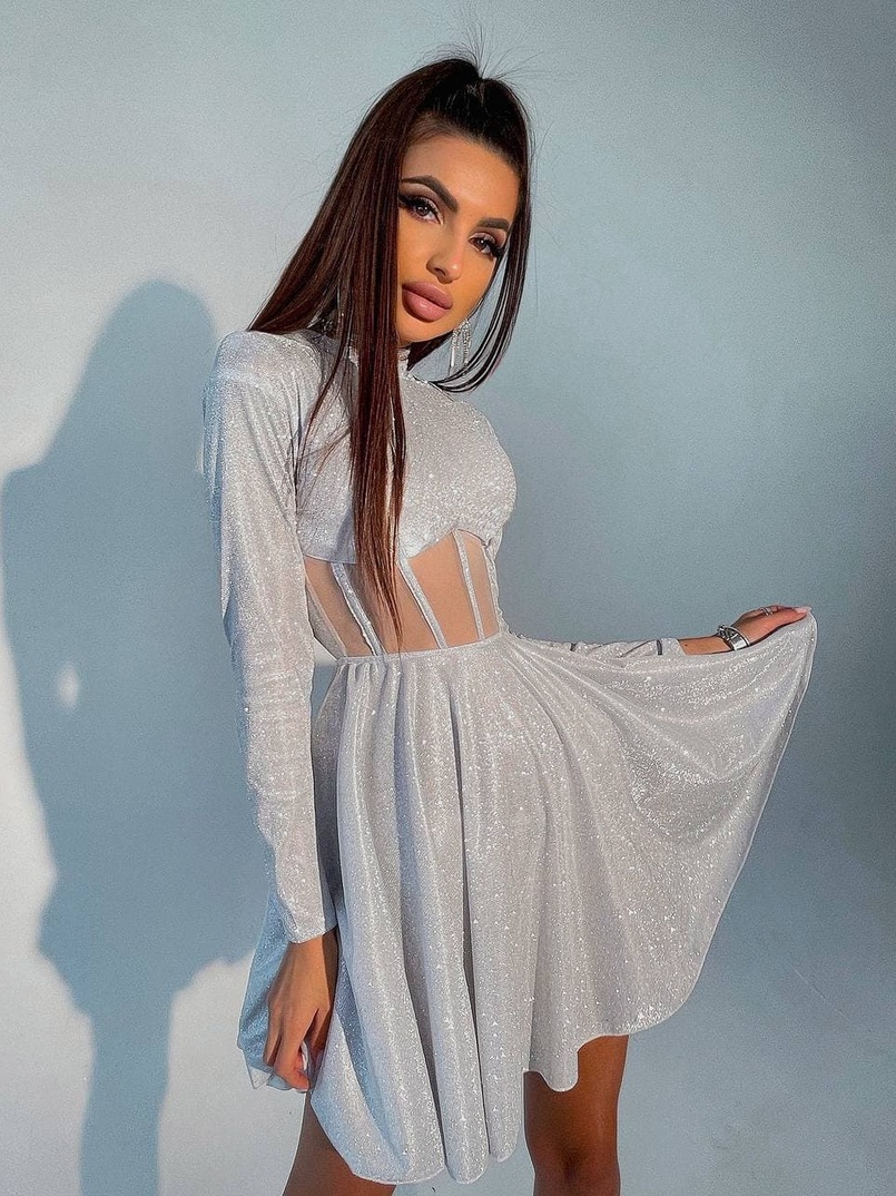 Приталена блискуча сукня з корсетною вставкою та пишною спідницею-сонцем Приталена блискуча сукня з корсетною вставкою та пишною спідницею-сонцем | PUSHKA SHOP