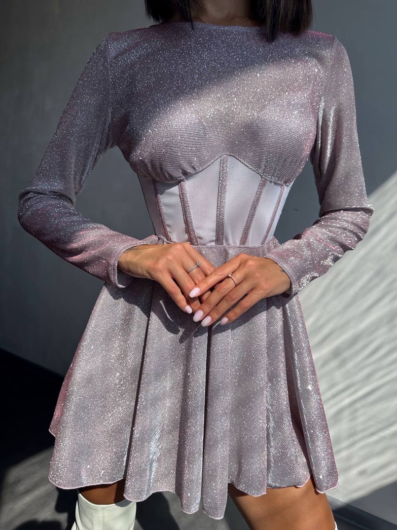 Приталена блискуча сукня з корсетною вставкою та пишною спідницею-сонцем Приталена блискуча сукня з корсетною вставкою та пишною спідницею-сонцем | PUSHKA SHOP