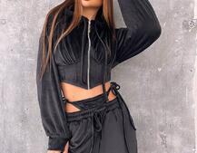 Велюровий комплект: кофта з корсетними елементами + джогери з імітацією трусиків Велюровий комплект: кофта з корсетними елементами + джогери з імітацією трусиків | PUSHKA SHOP