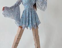 Платье с расклешенными рукавами в комплекте с корсетом  | PUSHKA SHOP