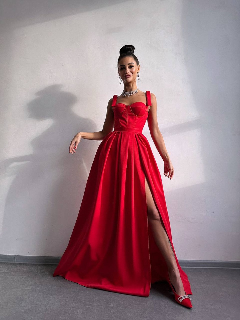 Сукня максі із чашечками та корсетним верхом | PUSHKA SHOP