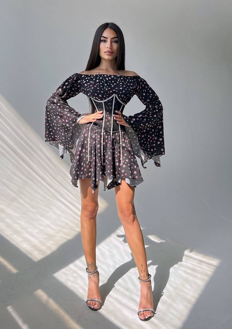 Сукня асиметричного крою з розкльошеними рукавами + корсет декорований стразами Ручна робота | PUSHKA SHOP