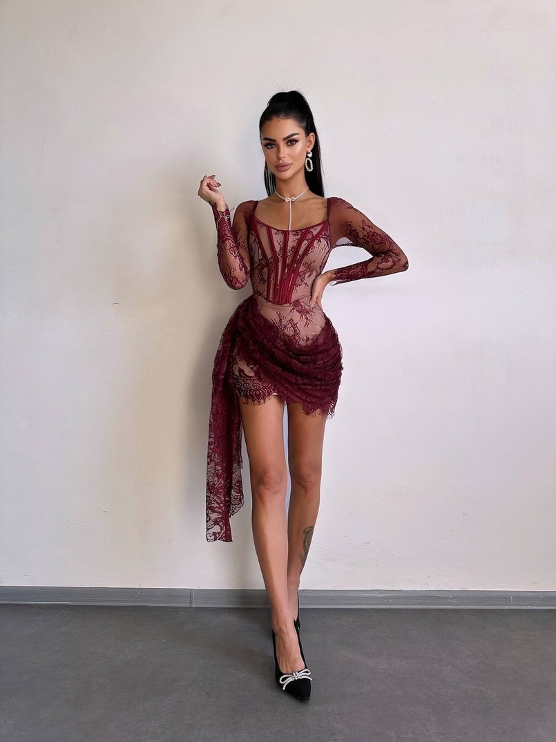 Мереживна сукня міні зі шлейфом | PUSHKA SHOP