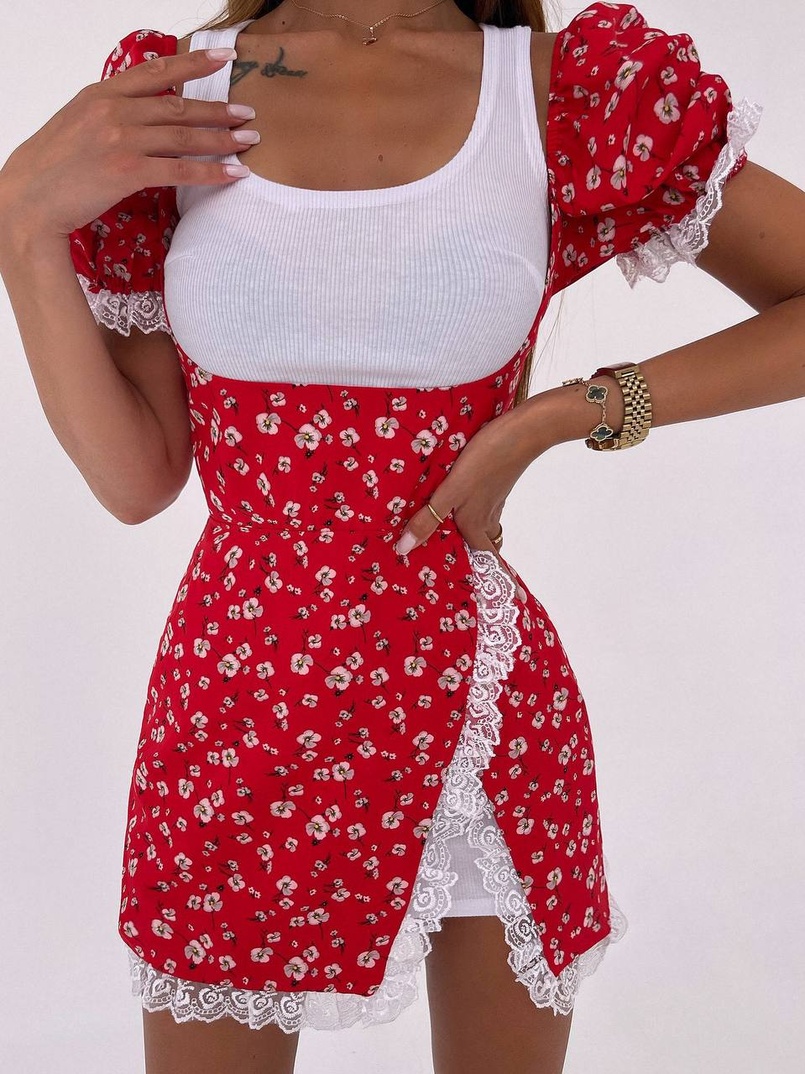 Сукня з квітковим принтом декорована мереживом  Сукня з квітковим принтом декорована мереживом  | PUSHKA SHOP