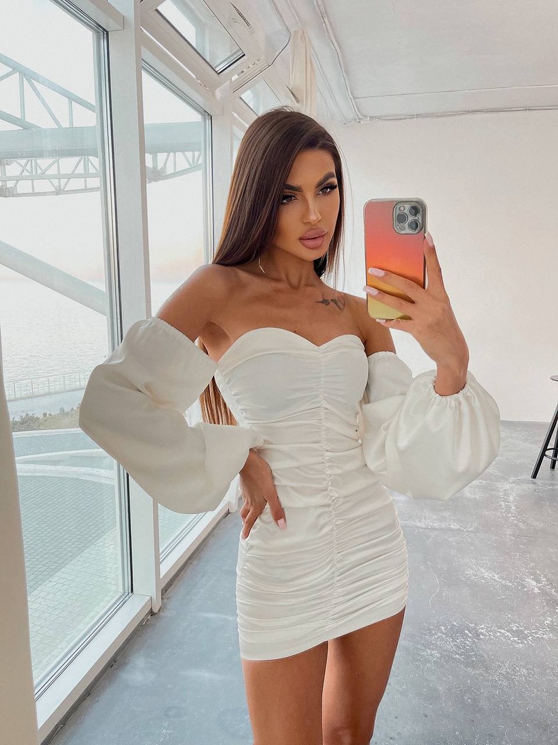 Атласна сукня з драпіруванням Атласна сукня з драпіруванням | PUSHKA SHOP