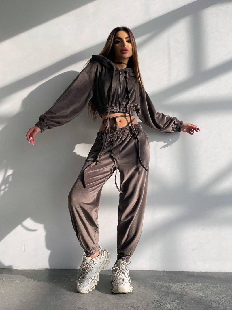 Велюровий комплект трійка: кофта + корсет з чашечками + джогери  | PUSHKA SHOP