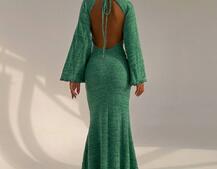 Трикотажна сукня максі з розкльошеними рукавами та відкритою спиною Трикотажна сукня максі з розкльошеними рукавами та відкритою спиною | PUSHKA SHOP