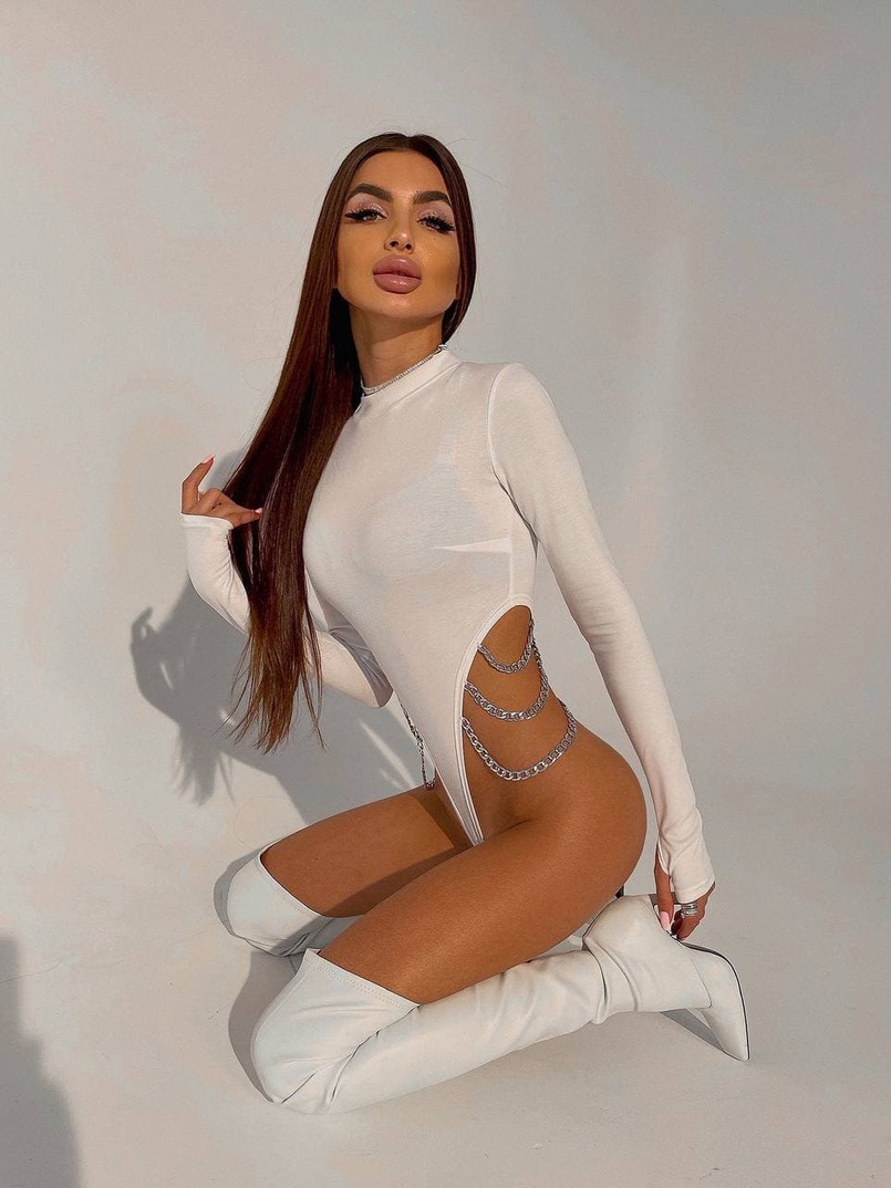 Боди, декорированный цепочками  | PUSHKA SHOP