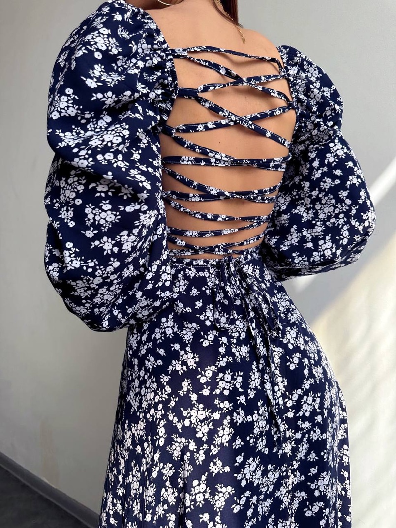 Квіткова сукня-міді зі шнурівкою на спинці та розрізом на ніжці | PUSHKA SHOP