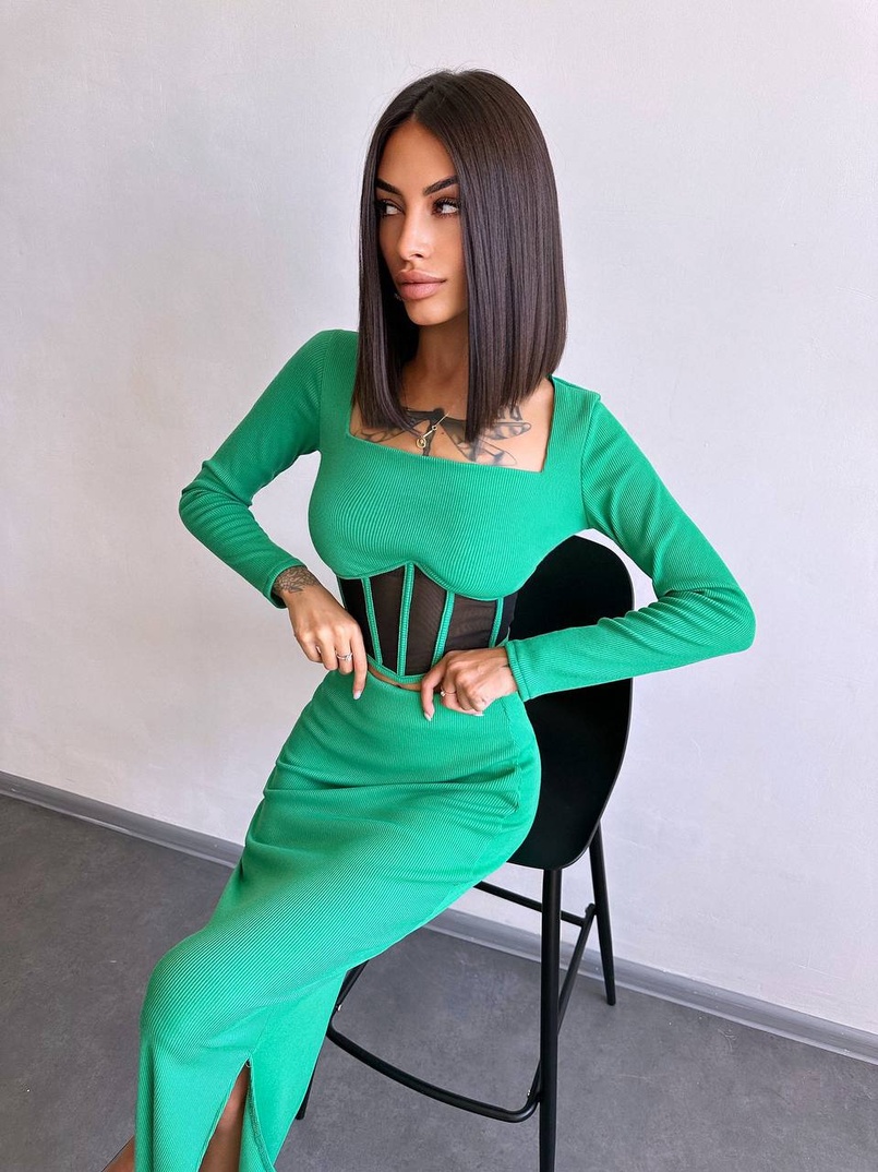 Трикотажний комплект: топ з елементами корсету та спідниця з розрізами  | PUSHKA SHOP