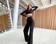 Трикотажный костюм с расклешенными брюками   | PUSHKA SHOP