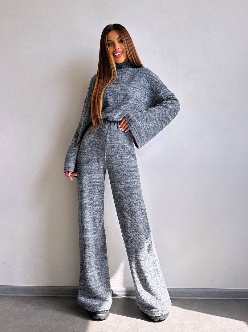 Трикотажний базовий комплект: світшот + штани  | PUSHKA SHOP