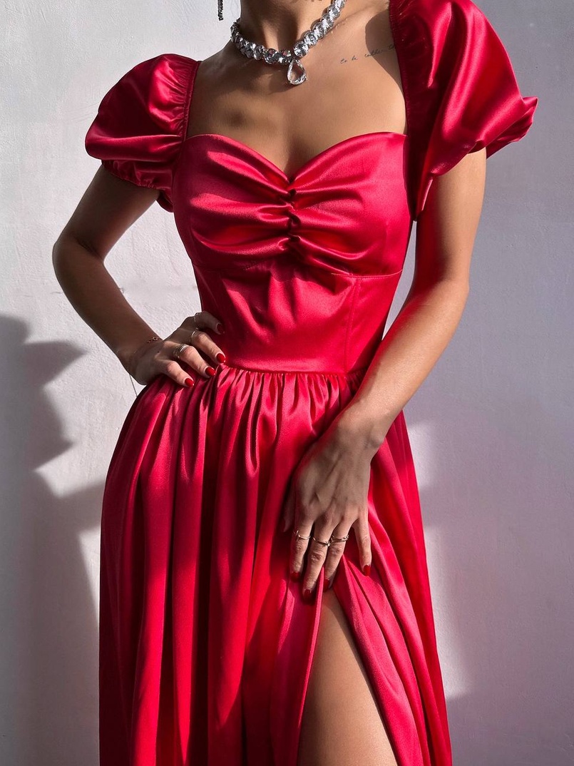 Атласна сукня максі із розрізом на спідниці | PUSHKA SHOP