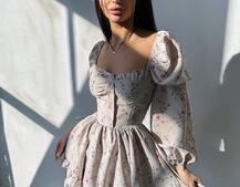 Лялькова сукня з пишною спідницею та корсетним верхом з ніжним квітковим принтом  | PUSHKA SHOP