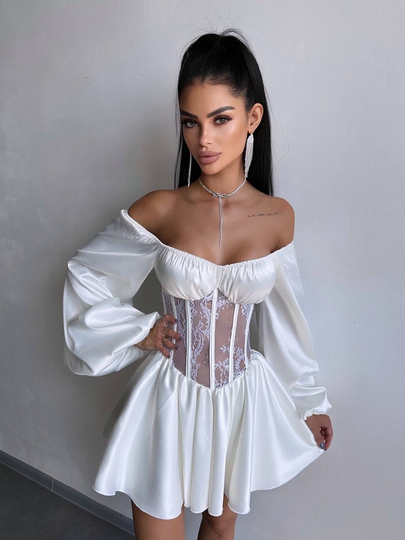 Атласна сукня з обʼємними рукавами та мереживом | PUSHKA SHOP