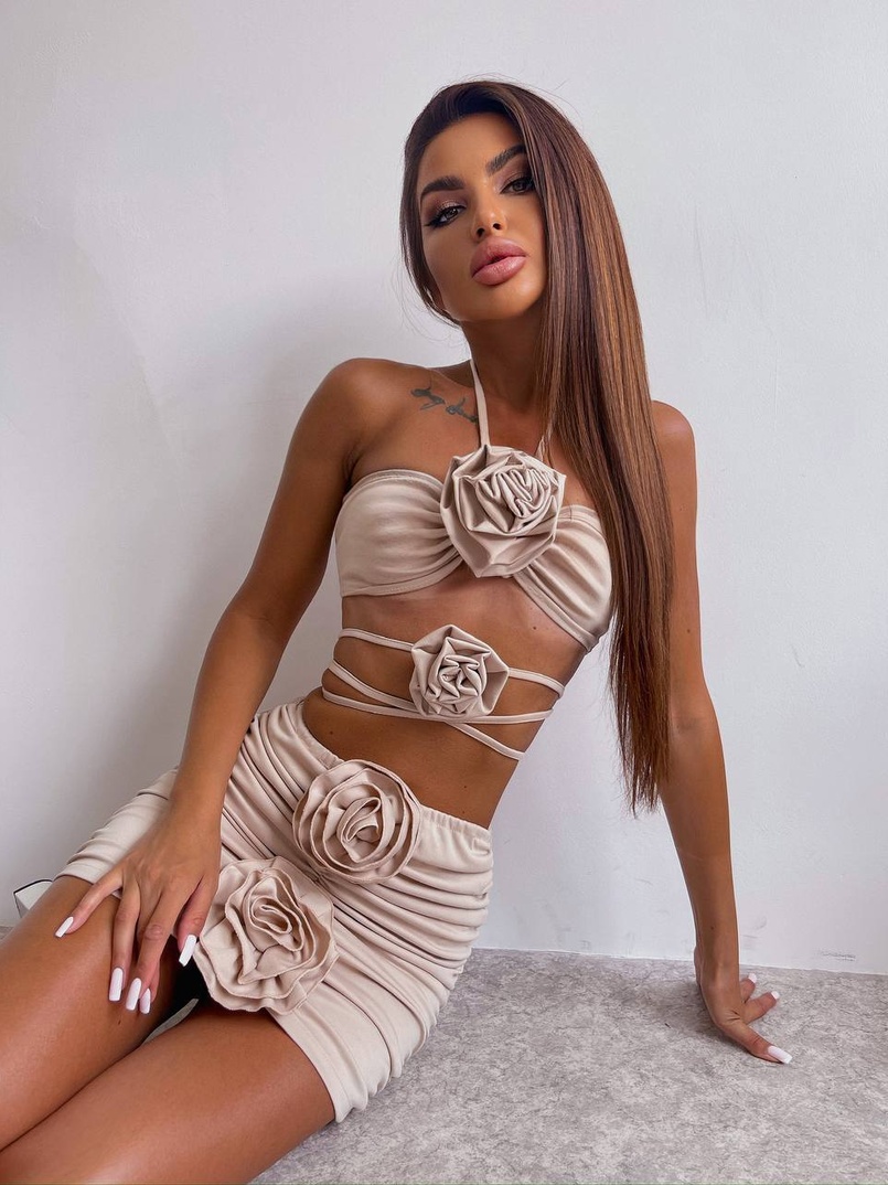 Комплект: топ та спідниця з трояндами    Ручна робота. | PUSHKA SHOP